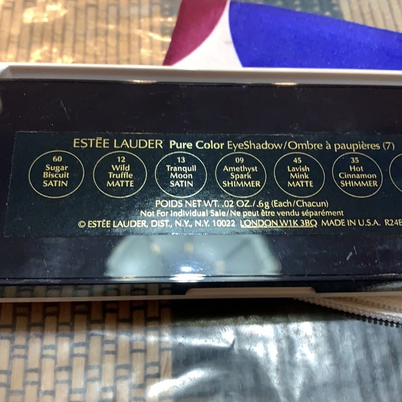 Estée Lauder Makeup Set - Picture 7 of 7